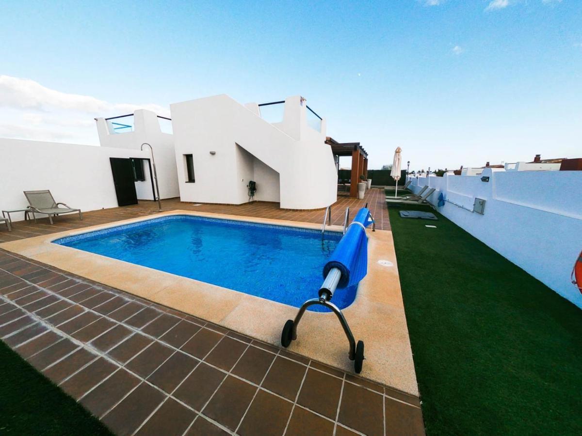 Villa James Caleta De Fuste Exteriör bild